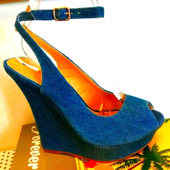 NEW! CUTE! Blue Denim Wedge Heels! - Picture 6 of 7